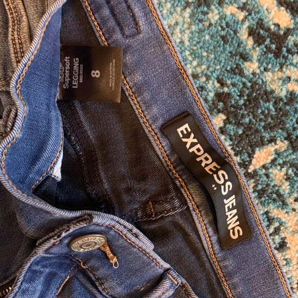 Express Mid Rise Jeans - Picture 2 of 2